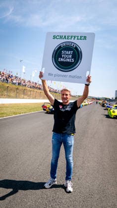 DTM, 9. + 10. Rennen Oschersleben 2026 - Foto: Gruppe C Photography: Bernd Schneider Copyright: xGruppexCxPhotographyx