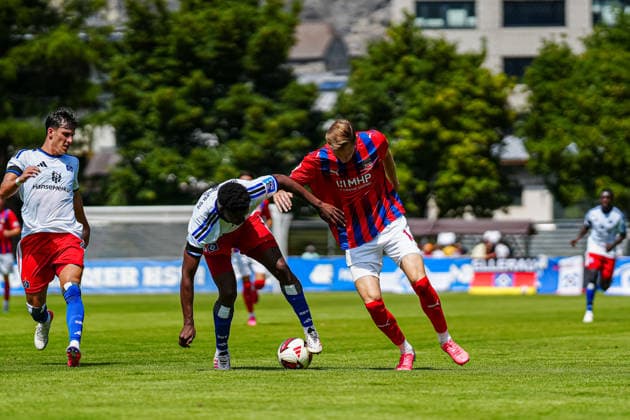 Albert Sambi Lokonga (Hamburger SV, 06), Luca Kerber (1. FC Heidenheim, 20) AUT, Hamburger SV vs. 1. FC Heidenheim, Fussball, Testspiel, Saison 2026 2027, 25.07.2026 AUT, Hamburger SV vs. 1. FC Heidenheim, Fussball, Testspiel, Saison 2026 2027, 25.07.2026 Kematen *** Albert Sambi Lokonga, Hamburger SV, 06; Luca Kerber, 1 FC Heidenheim, 20 AUT; Hamburger SV vs. 1 FC Heidenheim, Soccer, Friendly, 2026–2027 Season, July 25, 2026 (AUT), Hamburger SV vs. 1 FC Heidenheim, Soccer, Friendly, 2026–2027 Season, July 25, 2026, Kematen Copyright: xEibner-Pressefoto MarcelxvonxFehrnx EP_MFN