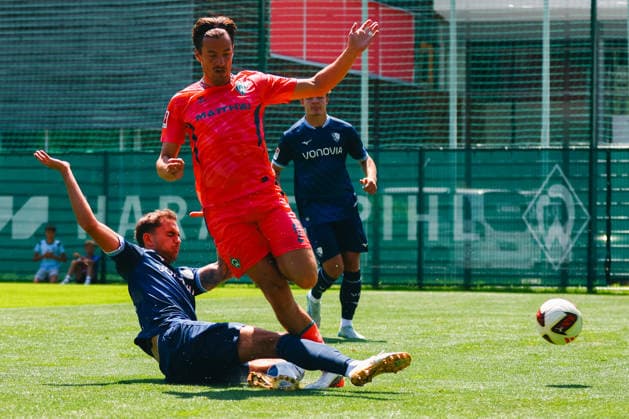 SOCCER - Bremen vs Bochum, test match ZELL AM ZILLER,AUSTRIA,25.JUL.26 - SOCCER - 1. DFL, 1. Deutsche Bundesliga, 2. DFL, 2. Deutsche Bundesliga, SV Werder Bremen vs VfL Bochum, test match. Image shows Olivier Deman (Bremen).  GEPAxpictures xOleskiixMarusyk