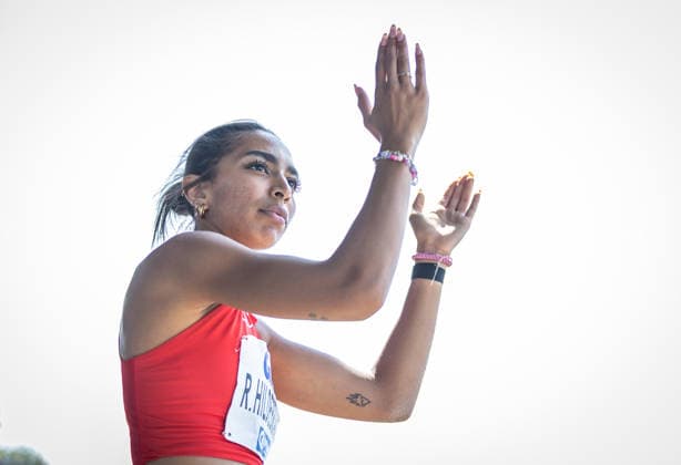 Deutsche Leichtathletik-Meisterschaften; Bochum-Wattenscheid, 25.07.2026 Applaus: Ruth Hildebrand (TSV Bayer 04 Leverkusen) unterstützt ihre Konkurrentinnen nach ihrem letzten Versuch im Dreisprung der Frauen; Deutsche Leichtathletik-Meisterschaften am 25.07.2026 im Lohrheidestadion in Bochum-Wattenscheid (Nordrhein-Westfalen). *** German Track and Field Championships, Bochum-Wattenscheid, July 25, 2026: Applause for Ruth Hildebrand of TSV Bayer 04 Leverkusen as she cheers on her competitors after her final attempt in the women’s triple jump at the German Track and Field Championships on July 25, 2026, at Lohrheidestadion in Bochum-Wattenscheid, NorthRhineland-Westphalia Copyright: xBEAUTIFULxSPORTS R.xSchmittx