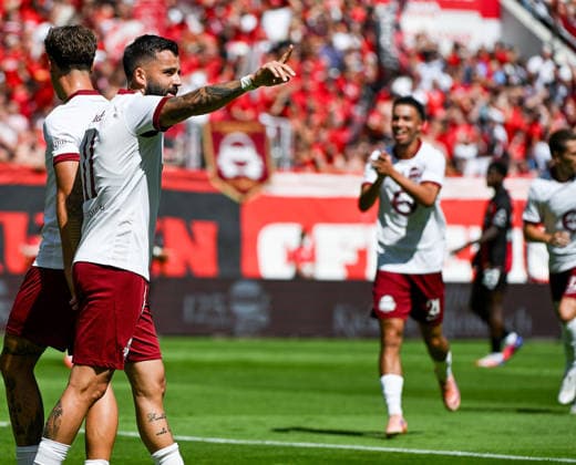 25.07.2026, xpsx, Fussball Testspiel, Kickers Offenbach - Bayer 04 Leverkusen v.l. celebrate the goal, Torjubel zum 1:0 Torschütze Keanu Staude (Offenbacher Kickers) (DFL DFB REGULATIONS PROHIBIT ANY USE OF PHOTOGRAPHS as IMAGE SEQUENCES and or QUASI-VIDEO) emspor Offenbach *** July 25, 2026, xpsx, Soccer Friendly Match, Kickers Offenbach vs. Bayer 04 Leverkusen—celebrating the goal, Goal celebration for the 1–0 goal; scorer: Keanu Staude, Offenbach Kickers. DFL and DFB regulations prohibit any use of photographs as image sequences and or quasi-video. emspor Offenbach