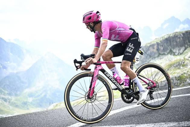 Irish Ben Healy of EF Education-EasyPost pictured in action during stage 20 of the 2026 Tour de France cycling race, a stage of 171km Le Bourg d Oisans to Alpe d Huez, on Saturday 25 July 2026. The 113th edition of the Tour de France starts on Saturday 4 July in Barcelona, Spain, and will finish in Paris, France on the 26th of July. JASPERxJACOBS  x182005698x