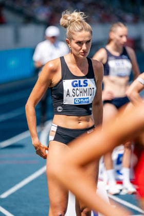 Wattenscheid, 25.07.2026, Leichathletik, Deutsche Meisterschaften, Frauen, Halbfinale, 800m Alicia Schmidt (GER, SCC Berlin) vor dem 800m Halbfinale Bochum-Wattenscheid Lohrheidestadion NRW Germany *** Wattenscheid, July 25, 2026, Track and Field, German Championships, Women, Semifinals, 800m: Alicia Schmidt (GER), SCC Berlin, before the 800m semifinals at Lohrheidestadion in Bochum-Wattenscheid, North Rhine-Westphalia, Germany