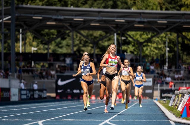 Deutsche Leichtathletik-Meisterschaften; Bochum-Wattenscheid, 25.07.2026 Hannah Odendahl (Sportclub Krefeld 1905) und Smilla Kolbe (Eintracht Frankfurt e.V.) im 800m-Vorlauf der Frauen; Deutsche Leichtathletik-Meisterschaften am 25.07.2026 im Lohrheidestadion in Bochum-Wattenscheid (Nordrhein-Westfalen). *** German Track and Field Championships, Bochum-Wattenscheid, July 25, 2026: Hannah Odendahl of Sportclub Krefeld 1905 and Smilla Kolbe of Eintracht Frankfurt e.V. in the women’s 800m preliminary heat at the German Track and Field Championships on July 25, 2026, at Lohrheidestadion in Bochum Wattenscheid, North Rhine-Westphalia Copyright: xBEAUTIFULxSPORTS R.xSchmittx
