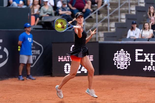 Anna Bondar (HUN) im Bild am Ball, Aktion, GER, Elina Awanessjan vs Anna Bondar, Tennis, MSC Hamburg Ladies Open WTA, Tennis Damen 250, Halbfinale, 25.07.2026 GER, Elina Awanessjan vs Anna Bondar, Tennis, MSC Hamburg Ladies Open WTA 250, Halbfinale, 25.07.2026 Hamburg *** Anna Bondar (HUN) pictured in action on the court, GER, Elina Awanessjan vs. Anna Bondar, Tennis, MSC Hamburg Ladies Open WTA 250, Semifinals, July 25, 2026, GER, Elina Awanessjan vs. Anna Bondar, tennis, MSC Hamburg Ladies Open WTA 250, semifinals, July 25, 2026, Hamburg Copyright: xEibner-Pressefoto MaxxVincenx EP_MVN