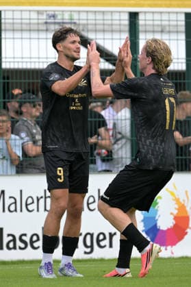 Tor,Torjubel zum 1:0 der durch das Tor von Dominik Emminger (FC 08 Villingen, 09) FC 08 Villingen vs. Delay Sports Berlin , Fussball, Vorbereitung, Testspiel, Saison 2026 2027, 25.07.2026 FC 08 Villingen vs. Delay Sports Berlin , Fussball, Vorbereitung, Testspiel, Saison 2026 2027, 25.07.2026 Villingen *** Goal, goal celebration for the 1-0 lead following Dominik Emminger s goal for FC 08 Villingen, July 9, FC 08 Villingen vs. Delay Sports Berlin, soccer, preseason, friendly match, 2026–2027 season, July 25, 2026, FC 08 Villingen vs. Delay Sports Berlin, soccer, preseason, friendly match, 2026–2027 season, July 25, 2026, Villingen Copyright: xEibner-Pressefotox EP_TBR