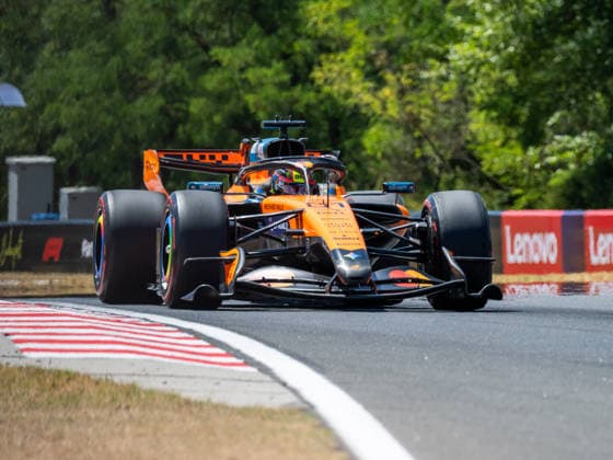 Oscar Piastri (McLaren Formula 1 Team, 81), HUN, Formel 1 Weltmeisterschaft, Grosser Preis von Ungarn, Hungaroring, Trainingstag, Freies Training 3, Saison 2026, 25.07.2026, HUN, Formel 1 Weltmeisterschaft, Grosser Preis von Ungarn, Hungaroring, Trainingstag, Freies Training 3, Saison 2026, 25.07.2026 Mogyorod *** Oscar Piastri, McLaren Formula 1 Team, 81, HUN, Formula 1 World Championship, Hungarian Grand Prix, Hungaroring, Practice Day, Free Practice 3, 2026 Season, July 25, 2026, HUN, Formula 1 World Championship, Hungarian Grand Prix, Hungaroring, Practice Day, Free Practice 3, 2026 Season, July 25, 2026, Mogyorod Copyright: xEibner-Pressefoto FlorianxSchustx EP_FSU