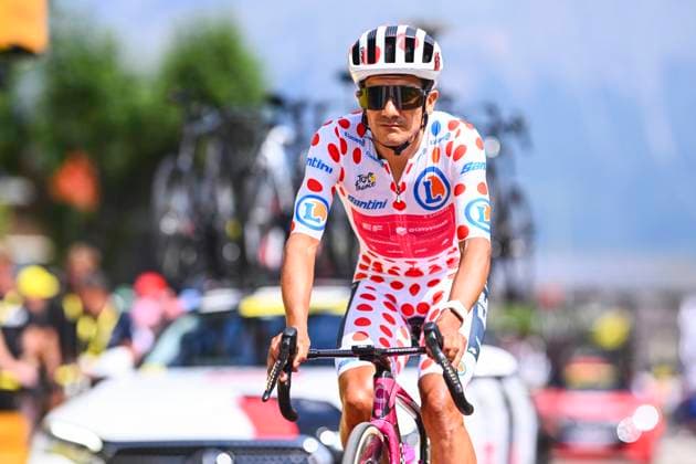 Tour de France 2026 Stage 20 ALPE D HUEZ, FRANCE - JULY 25 : Carapaz Richard (ECU) of EF Education EasyPost in action during stage 20 of the 113rd edition of Tour de France an UCI World Tour 2.UWT cycling road race stage for Men Elite of 171 km with start in Le Bourg d Oissans and finish in Alpe d Huez on July 25, 2026 in Alpe d Huez, France, 25 07 2026 Alpe d Huez France  Copyright: xGvgx