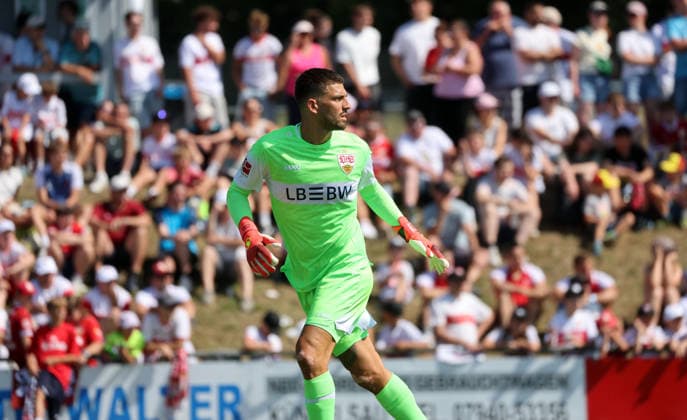 25.07.26 FSV Hollenbach - VfB Stuttgart Deutschland, Hollenbach, 25.07.2026, Fussball, Bundesliga, Saison 2026 2027, Testspiel, FSV Hollenbach - VfB Stuttgart: Fabian Bredlow (VfB Stuttgart). *** July 25, 2026 FSV Hollenbach vs. VfB Stuttgart Germany, Hollenbach, July 25, 2026, Soccer, Bundesliga, 2026–2027 Season, Friendly Match, FSV Hollenbach vs. VfB Stuttgart Fabian Bredlow VfB Stuttgart