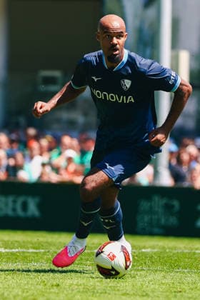 SOCCER - Bremen vs Bochum, test match ZELL AM ZILLER,AUSTRIA,25.JUL.26 - SOCCER - 1. DFL, 1. Deutsche Bundesliga, 2. DFL, 2. Deutsche Bundesliga, SV Werder Bremen vs VfL Bochum, test match. Image shows Jean Mbom (Bochum).  GEPAxpictures xOleskiixMarusyk