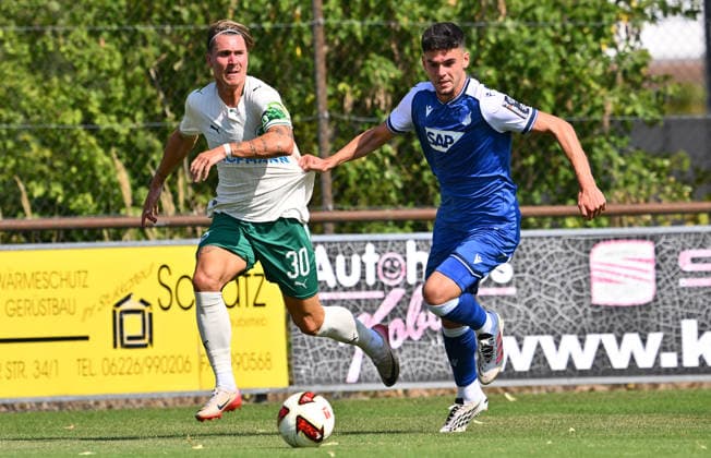 25.07.2026 - Fussball - Saison 2026 2027 - Testspiel Freundschaftsspiel Vorbereitungsspiel - TSG 1899 Hoffenheim - SpVgg Greuther Fürth ( Kleeblatt ) - - Sportfoto Zink - xwoxzix - regulations prohibit any use of photographs as image sequences and or quasi-video - only for editorial use - Felix Klaus (30, SpVgg Greuther Fürth ) Albian Hajdari (21, TSG 1899 Hoffenheim ) *** July 25, 2026 Soccer Season 2026–2027 Exhibition Match Friendly Match Preseason Match TSG 1899 Hoffenheim SpVgg Greuther Fürth Kleeblatt Sports Photo Zink xwoxzix Regulations prohibit any use of photographs as image sequences and or quasi-video For editorial use only. Felix Klaus, 30, SpVgg Greuther Fürth; Albian Hajdari, 21, TSG 1899 Hoffenheim