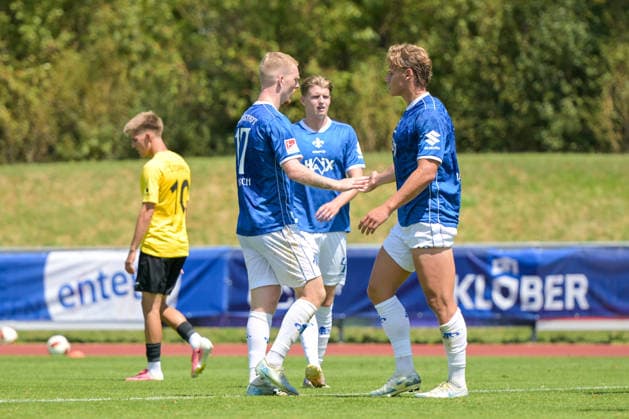 25.07.2026, Bad Wörishofen, Deutschland. Testspiel des SV Darmstadt 98 (2. Bundesliga) gegen die SG Sonnenhof Großaspach (3. Liga). Kai Klefisch (SV Darmstadt 98), Fynn Lakenmacher (SV Darmstadt 98) *** July 25, 2026, Bad Wörishofen, Germany: Friendly match between SV Darmstadt 98 (2. Bundesliga) and SG Sonnenhof Großaspach (3. Liga); Kai Klefisch (SV Darmstadt 98), Fynn Lakenmacher (SV Darmstadt 98)