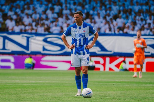 FC Watford-FC Hansa Rostock Watford 25,07.2026 Fußball, Testspiel FC Watford-FC Hansa Rostock Kenan Fatkic FC Hansa Rostock nach der Niederlage Watford Stadion England England *** FC Watford vs. FC Hansa Rostock Watford, July 25, 2026 Soccer, Friendly Match FC Watford vs. FC Hansa Rostock Kenan Fatkic FC Hansa Rostock after the loss Watford Stadium England England
