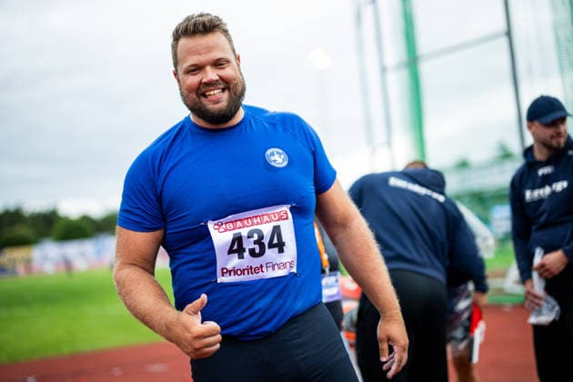 260725 Daniel Stahl, Sparvägens FK, jublar efter herrarnas diskusfinal under dag 2 av friidrotts-SM den 25 juli 2026 i Uppsala. *** July 25, 2026: Daniel Stahl of Sparvägens FK celebrates after the men’s discus final on Day 2 of the Swedish Track and Field Championships in Uppsala  Copyright: ARONxBROMAN BB260725AM023