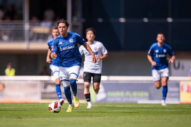 25.07.2026, Fussball, Saison 2026 2027, Vorbereitung, Testspiel: Fagiano Okayama - FC Schalke 04, Soufiane El-Faouzi (FC Schalke 04) xRHR-FOTO YYx *** July 25, 2026, Soccer, 2026–2027 Season, Preseason, Friendly Match: Fagiano Okayama vs. FC Schalke 04, Soufiane El Faouzi, FC Schalke 04 xRHR PHOTO YYx Copyright: KROEGER RHR-FOTOx RHR-FOTO YY