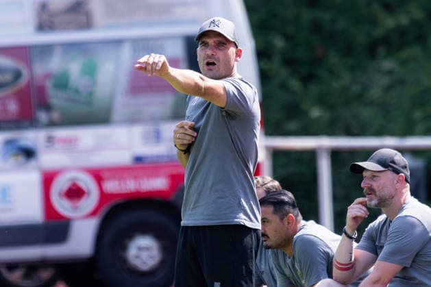 Daniel GUENEY (1. Goeppinger SV, Trainer) Geste, gestikuliert, gibt Anweisungen, Aktion SV Fellbach vs. 1. Goeppinger SV, Fussball, WFV-Pokal, 1. Runde, Spielzeit 2026 2027, 25.07.2026, SV Fellbach vs. 1. Goeppinger SV, Fussball, WFV-Pokal, 1. Runde, Spielzeit 2026 2027, 25.07.2026, Fellbach *** Daniel GUENEY 1 Goeppinger SV, Coach gesturing, giving instructions, Action: SV Fellbach vs. 1 Goeppinger SV, Soccer, WFV Cup, 1st Round, 2026–2027 Season, July 25, 2026, SV Fellbach vs. 1 Goeppinger SV, soccer, WFV Cup, 1st round, 2026–2027 season, July 25, 2026, Fellbach Copyright: xEibnerxPressefoto OliverxSchmidtx EP_OST