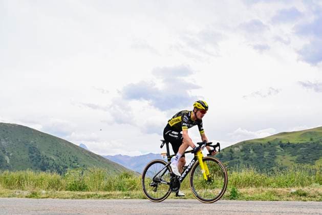 Tour de France 2026 Stage 20 ALPE D HUEZ, FRANCE - JULY 25 : Kuss Sepp (USA) of Team Visma Lease a Bike in action during stage 20 of the 113rd edition of Tour de France an UCI World Tour 2.UWT cycling road race stage for Men Elite of 171 km with start in Le Bourg d Oissans and finish in Alpe d Huez on July 25, 2026 in Alpe d Huez, France, 25 07 2026 Alpe d Huez France  Copyright: xPeterxDexVoechtx