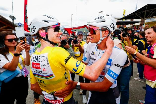 Tour de France 2026 Stage 20 ALPE D HUEZ, FRANCE - JULY 25 : Pogacar Tadej (SLO) of UAE Team Emirates XRG and Del Toro Isaac (MEX) of UAE Team Emirates XRG after the race during stage 20 of the 113rd edition of Tour de France an UCI World Tour 2.UWT cycling road race stage for Men Elite of 171 km with start in Le Bourg d Oissans and finish in Alpe d Huez on July 25, 2026 in Alpe d Huez, France, 25 07 2026 Alpe d Huez France  Copyright: xLucaxBettinix