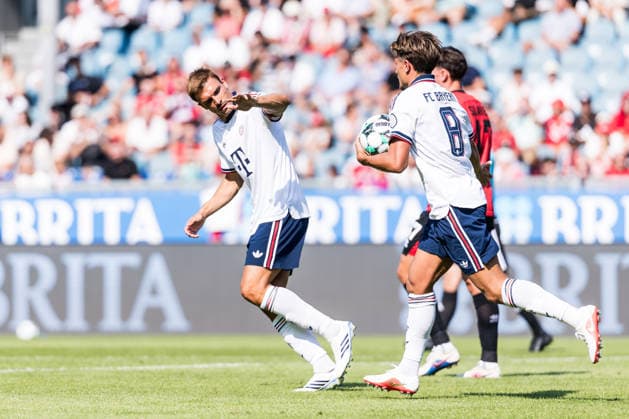 WIESBADEN, GERMANY - JULY 25: Tom Bischof (FC Bayern Muenchen, 8) celebrates scoring the 1:1 goal after penalty during the friendly game between SV Wehen Wiesbaden vs. FC Bayern Muenchen at BRITA Arena on July 25, 2026 in Wiesbaden, Germany. Hessen Germany Copyright: xSteffiexWunderlx