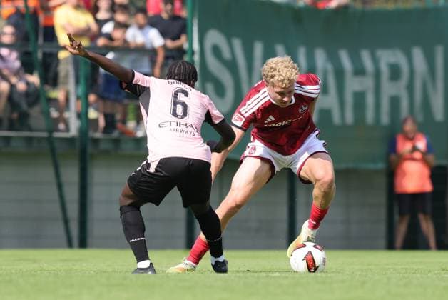 25.07.2026 - Fussball - Saison 2026 2027 - Testspiel Freundschaftsspiel Vorbereitungsspiel: 1. FC Nürnberg Nuernberg FCN ( Club ) - Palermo FC - Sportfoto Zink DaMa - xdaxmax - Claudio Gomes (6, Palermo FC ) Piet Scobel (19, 1. FC Nürnberg FCN ) *** July 25, 2026 Soccer Season 2026–2027 Exhibition Match Friendly Match Preseason Match 1 FC Nürnberg Nuremberg FCN Club Palermo FC Sports Photo Zink DaMa xdaxmax Claudio Gomes 6, Palermo FC Piet Scobel 19, 1 FC Nuremberg FCN