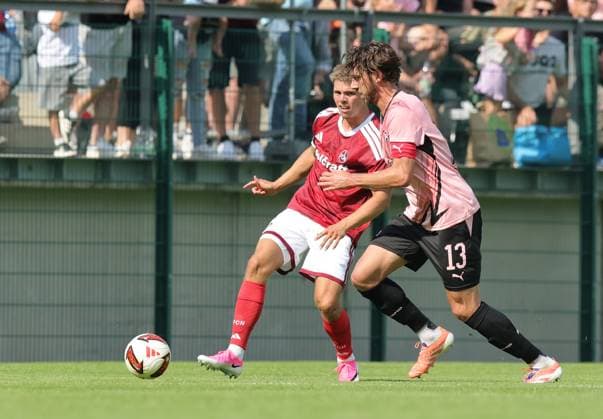 25.07.2026 - Fussball - Saison 2026 2027 - Testspiel Freundschaftsspiel Vorbereitungsspiel: 1. FC Nürnberg Nuernberg FCN ( Club ) - Palermo FC - Sportfoto Zink DaMa - xdaxmax - Finn Becker (22, 1. FC Nürnberg FCN ) Mattia Bani (13, Palermo FC ) *** July 25, 2026 Soccer Season 2026–2027 Exhibition Match Friendly Match Preseason Match 1 FC Nürnberg Nuremberg FCN Club Palermo FC Sports Photo Zink DaMa xdaxmax Finn Becker 22, 1 FC Nuremberg FCN Mattia Bani 13, Palermo FC