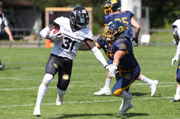 GFL2: Leipzig Lions vs. Langenfeld Longhorns, 25.07.2026 Mohamed Traore ( 31, Langenfeld Longhorns) wird von Kevin Kaiser ( 47, LB, Leipzig Lions) attackiert. German Football League 2 Gruppe Nord, Saison 2026: Leipzig Lions vs. Langenfeld Longhorns am 25.07.2026 im Sportpark Camillo Ugi, Markkleeberg. *** GFL2 Leipzig Lions vs. Langenfeld Longhorns, July 25, 2026 Mohamed Traore 31, Langenfeld Longhorns, is tackled by Kevin Kaiser 47, LB, Leipzig Lions, German Football League 2 North Division, 2026 season. Leipzig Lions vs. Langenfeld Longhorns on July 25, 2026, at Sportpark Camillo Ugi, Markkleeberg Copyright: xBEAUTIFULxSPORTS JanxKaeferx