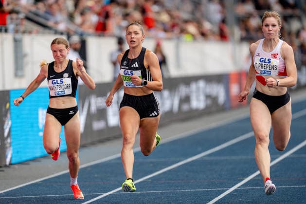 Wattenscheid, 25.07.2026, Leichathletik, Deutsche Meisterschaften, Frauen, 100m Gina Lückenkemper (GER, SCC Berlin) kurz vor dem Zieleinlauf Bochum-Wattenscheid Lohrheidestadion NRW Germany *** Wattenscheid, July 25, 2026, Track and Field, German Championships, Women s 100m: Gina Lückenkemper (GER), SCC Berlin, just before crossing the finish line at Lohrheidestadion in Bochum-Wattenscheid, North Rhine-Westphalia, Germany