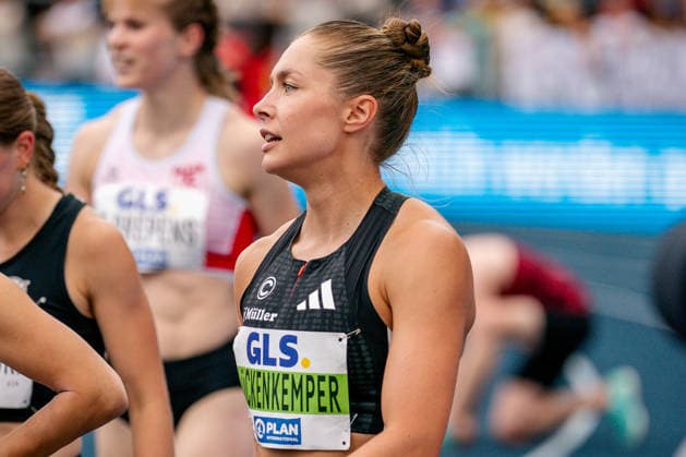 Wattenscheid, 25.07.2026, Leichathletik, Deutsche Meisterschaften, Frauen, 100m Gina Lückenkemper (GER, SCC Berlin) nachdem 100m Vorlauf Bochum-Wattenscheid Lohrheidestadion NRW Germany *** Wattenscheid, July 25, 2026, Track and Field, German Championships, Women s 100m: Gina Lückenkemper (GER), SCC Berlin, following the 100m preliminary round in Bochum, Wattenscheid, Lohrheidestadion, North Rhine-Westphalia, Germany