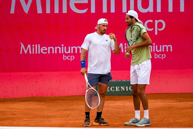 July 25, 2026, Lisbon, Lisbon, Portugal: Titouan Droguet and Kyrian Jacquet in action during the doubles Semi-finals match at the Millennium Estoril Open ATP, Tennis Herren tennis tournament at Clube de Tenis do Estoril. Lisbon Portugal - ZUMAr238 20260725_zip_r238_009 Copyright: xRicardoxRochax