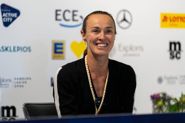 Martina Hingis bei der Pressekonferenz, GER, Elina Awanessjan vs Anna Bondar, Tennis, MSC Hamburg Ladies Open WTA, Tennis Damen 250, Halbfinale, 25.07.2026 GER, Elina Awanessjan vs Anna Bondar, Tennis, MSC Hamburg Ladies Open WTA 250, Halbfinale, 25.07.2026 Hamburg *** Martina Hingis at the press conference, GER, Elina Awanessjan vs. Anna Bondar, Tennis, MSC Hamburg Ladies Open WTA 250, Semifinals, July 25, 2026, GER, Elina Awanessjan vs. Anna Bondar, Tennis, MSC Hamburg Ladies Open WTA 250, Semifinals, July 25, 2026, Hamburg Copyright: xEibner-Pressefoto MaxxVincenx EP_MVN
