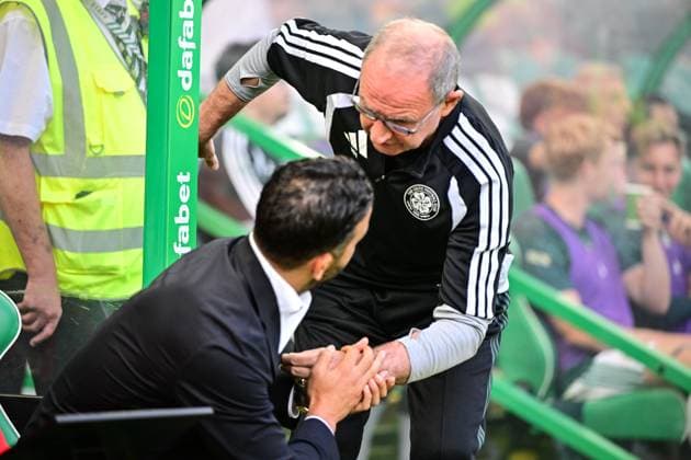 AC Milan Manager Ruben Amorim talks with Celtic Manager Martin O Neill during the pre season friendly match between Celtic and AC Milan at Celtic Park, Glasgow, Scotland on Saturday 25th July 2026. Celtic v AC Milan, Pre Season Friendly, Football, Celtic Park, Glasgow, Scotland, UK - 25 Jul 2026Glasgow Celtic Park United Kingdom  Copyright: xAndyxBuchanan Shutterstockx 17004340aw