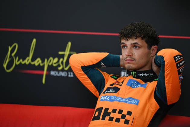 F1 Grand Prix Of Hungary 2026 - Qualifying MOGYOROD, HUNGARY - JULY 25: Qualifying winner Lando Norris of Great Britain and McLaren answers questions from journalists during the official post-qualifying press conference, PK, Pressekonferenz for the Formula 1 Hungarian Grand Prix 2026 at Hungaroring on July 25, 2026 in Mogyorod, Hungary. Norris secured his first pole position of the 2026 season by outpacing Lewis Hamilton by 0.012 seconds. Mogyorod Hungary  Copyright: xArturxWidakx originalFilename:widak-f1grandp260725_npKk5.jpg