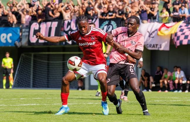 25.07.2026 - Fussball - Saison 2026 2027 - Testspiel Freundschaftsspiel Vorbereitungsspiel: 1. FC Nürnberg Nuernberg FCN ( Club ) - Palermo FC - Sportfoto Zink DaMa - xdaxmax - Mohamed Ali Zoma (23, 1. FC Nürnberg FCN ) Claudio Gomes (6, Palermo FC ) *** July 25, 2026 Soccer Season 2026–2027 Exhibition Match Friendly Match Preseason Match 1 FC Nürnberg Nuremberg FCN Club Palermo FC Sports Photo Zink DaMa xdaxmax Mohamed Ali Zoma 23, 1 FC Nuremberg FCN Claudio Gomes 6, Palermo FC