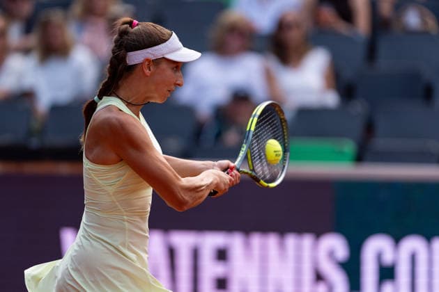 Tamara Korpatsch (DEU) im Bild am Ball, Aktion, GER, Mayar Sherif vs Tamara Korpatsch, Tennis, MSC Hamburg Ladies Open WTA, Tennis Damen 250, Halbfinale, 25.07.2026 GER, Mayar Sherif vs Tamara Korpatsch, Tennis, MSC Hamburg Ladies Open WTA 250, Halbfinale, 25.07.2026 Hamburg *** Tamara Korpatsch (GER) in action on the court, Mayar Sherif vs. Tamara Korpatsch, Tennis, MSC Hamburg Ladies Open WTA 250, Semifinals, July 25, 2026, GER, Mayar Sherif vs. Tamara Korpatsch, tennis, MSC Hamburg Ladies Open WTA 250, semifinals, July 25, 2026, Hamburg Copyright: xEibner-Pressefoto MaxxVincenx EP_MVN