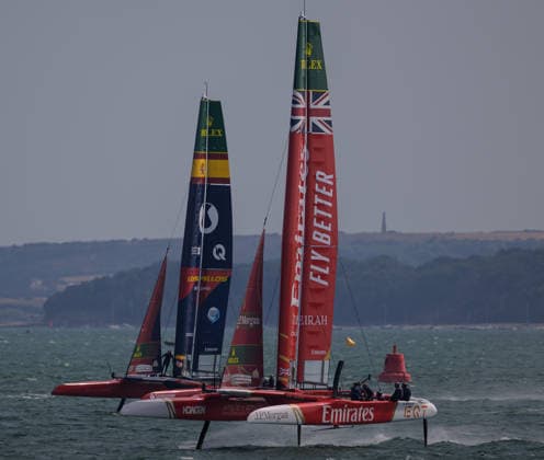 Rolex SailGP Championship Emirates GB speeds past Spain during the 2026 Rolex SailGP Championship at The Solent, Portsmouth 25 07 2026 UK Newspapers OUT Copyright: xGraemexWilcocksonx FIL-23671-0008
