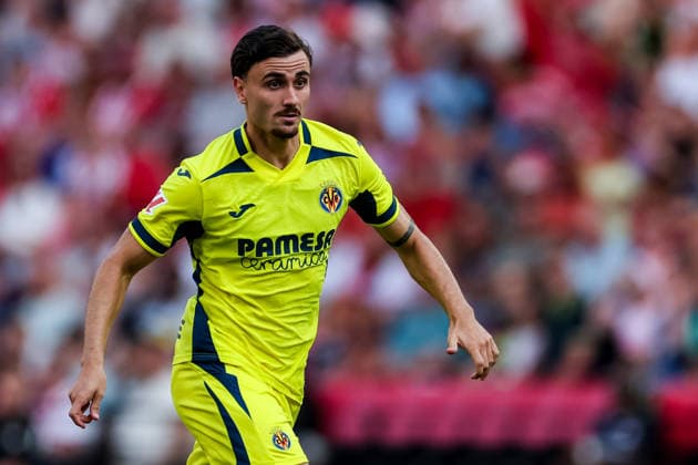 EINDHOVEN, NETHERLANDS - JULY 25: Alex Fores of Villarreal CF looks on during the pre-season friendly match between PSV and Villarreal CF at Philips Stadion on July 25, 2026 in Eindhoven, Netherlands.  Copyright: xRenexNijhuis MBxMediax