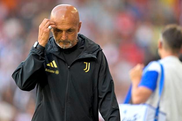 Standard de Liege v Juventus - Jupiler Pro League Friendly LIEGE, BELGIUM - JULY 25 : Spalletti Luciano coach of Juventus during the Jupiler Pro League friendly match between Standard de Liege and Juventus on July 25, 2026 in Liege, Belgium, 25 07 2026 Liege Belgium  Copyright: xSesx