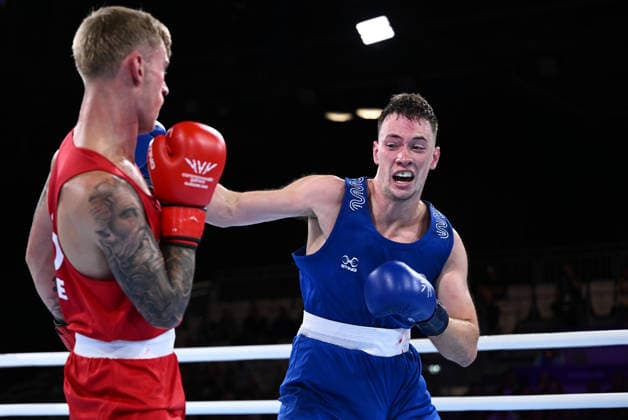 COM26 BOXING, Paul Trainor Australia ((right)) fights Alan Perrie of Scotland during the Men™s 80kg Round of 32 match on day two of the Glasgow 2026 Commonwealth Games at the SEC Centre in Glasgow, Scotland, Saturday, July 25, 2026. ( NO ARCHIVING, EDITORIAL USE ONLY Glasgow United Kingdom  Copyright: xJOELxCARRETTx 20260726180086943422