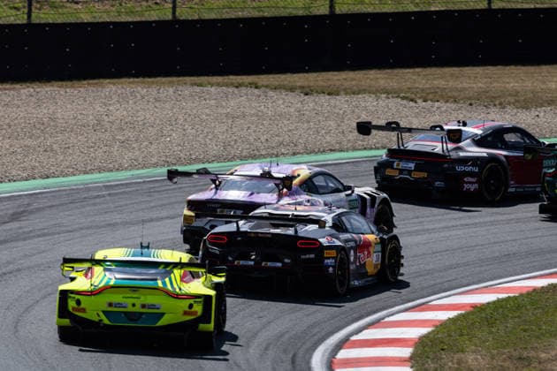 GER, DTM, 9. & 10. Lauf, Motorsport Arena Oschersleben 25.07.2026, Motorsport Arena, Oschersleben, GER, DTM, 9. & 10. Lauf, Motorsport Arena Oschersleben Nicki Thiim, Comtoyou Racing Aston Martin Vantage GT3, Marco Mapelli, Team Abt Lamborghini Temerario GT3 Â Foto: Alexander Trienitz Oschersleben Motorsport Arena Sachsen-Anhalt Deutschland *** GER, DTM, Round 9 of 10, Motorsport Arena Oschersleben, July 25, 2026, Motorsport Arena, Oschersleben, GER, DTM, Round 9 of 10, Motorsport Arena Oschersleben: Nicki Thiim, Comtoyou Racing Aston Martin Vantage GT3; Marco Mapelli, Team Abt Lamborghini Temerario GT3. Photo by Alexander Trienitz, Oschersleben Motorsport Arena, Saxony-Anhalt, Germany