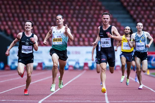 Swiss Athletics Championships, 25.07.2026 ZURICH, SWITZERLAND - JULY 25: left to right: Nino Freitag (LV Winterthur), Jonas Raess (LC Regensdorf), Aarno Liebl (STB Leichtathletik) finish the mens 5000 m at the Swiss Athletics Championships on July 25, 2026 in Zurich, Switzerland. *** Swiss Athletics Championships, July 25, 2026, ZURICH, SWITZERLAND JULY 25 From left to right: Nino Freitag (LV Winterthur), Jonas Raess (LC Regensdorf), and Aarno Liebl (STB Leichtathletik) cross the finish line in the men’s 5,000-meter race at the Swiss Athletics Championships on July 25, 2026, in Zurich, Switzerland Copyright: xBEAUTIFULxSPORTS UlfxSchillerx