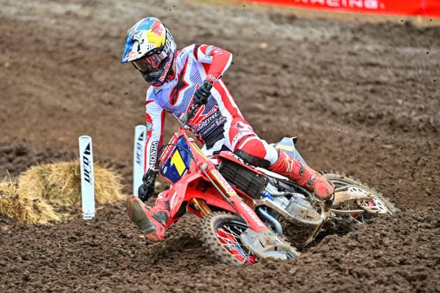 July 25, 2026: 450 rider Jett Lawrence (1) on his HRC Progressive Honda during Round 25 of the Monster Energy SMX World Championship, WM, Weltmeisterschaft series Pro Motocross qualifying at Washougal, WA. CSM Washougal United States - ZUMAc04_ 20260725_zma_c04_044 Copyright: xStevexFaberx