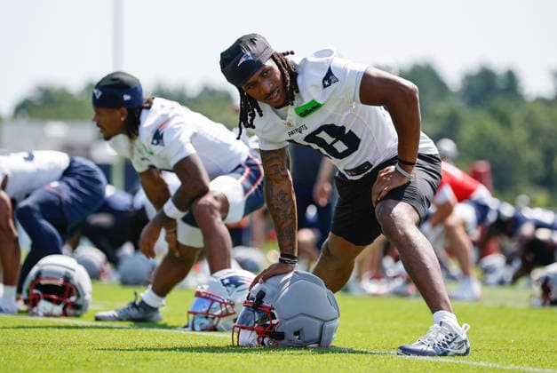July 25, 2026; Foxborough, MA, USA; New England Patriots wide receiver Kyle Williams (18) warms up during Patriots training camp at Gillette Stadium. CSM Foxborough United States - ZUMAc04_ 20260725_zma_c04_096 Copyright: xAnthonyxNesmithx