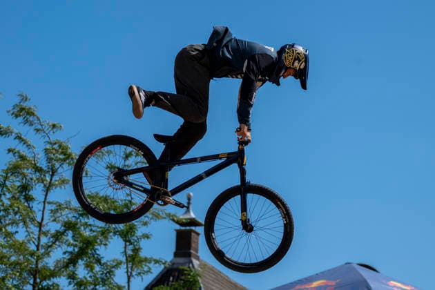 2026-07-25 - Red Bull District Ride 2026 GRONINGEN, NETHERLANDS - JULY 25: Lucas Huppert (CH) during the Red Bull District Ride 2026 at the Grote Markt on July 25, 2026 in Groningen, Netherlands Groningen Grote Markt Netherlands Content not available for redistribution in The Netherlands directly or indirectly through any third parties. Copyright: xEdwinxBlaauwbroekx