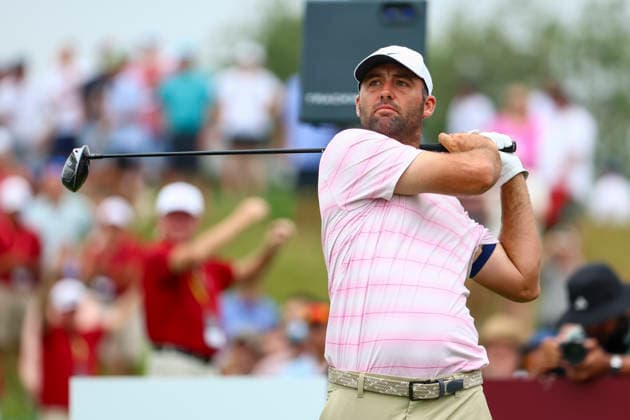 July 25, 2026, Blaine, Minnesota, United States: SCOTTIE SCHEFFLER watches his drive at hole three. This is the third day of the at TPC Twin Cities in Blaine Minnesota. 2026 PGA, Golf Herren 3M Open - Day 3  - ZUMAt166 20260725_zsp_t166_044 Copyright: xMichaelxTurnerx