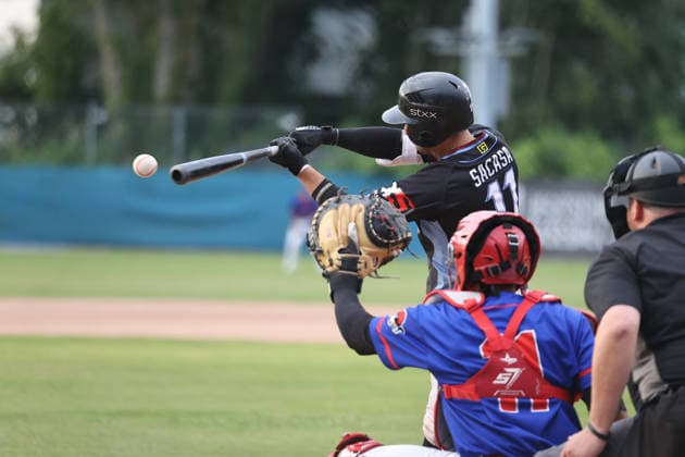 Baseballl I Herren I Saison 2026 I 1.Bundesliga I 17. Spieltag I Hamburg Stealers - Guggenberger Legionäre I 25.07.2026 Nino Bryan Petzsch (11, Guggenberger Legionäre) Isaias Lucena (11, Hamburg Stealers) Hamburg Jackie-Robinson-Ballpark Hamburg Deutschland *** Baseball Men s 2026 Season 1st Bundesliga Matchday 17 Hamburg Stealers vs. Guggenberger Legionäre July 25, 2026 Nino Bryan Petzsch 11, Guggenberger Legionäre Isaias Lucena 11, Hamburg Stealers, Hamburg Jackie Robinson Ballpark, Hamburg, Germany Copyright: xLobeca RalfxHomburgx