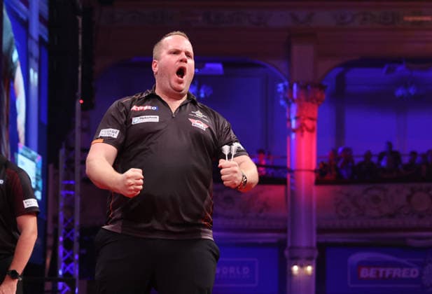 World Matchplay Darts 2026 Dirk van Duijvenbode during the World Matchplay darts at Winter Gardens, Blackpool, UK on 25 July 2026. Blackpool Winter Gardens UK Editorial use only , Copyright: xChrisxSargeantx PSI-24531-0061