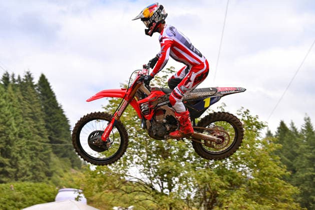 July 25, 2026: Jett Lawrence (1) riding his HRC Progressive Honda during Round 25 of the Monster Energy SMX World Championship, WM, Weltmeisterschaft series Pro Motocross 450 first moto at Washougal, WA. Hunter Lawrence won the 450 class, while Jett finished second overall. CSM Washougal United States - ZUMAc04_ 20260725_zma_c04_273 Copyright: xStevexFaberx