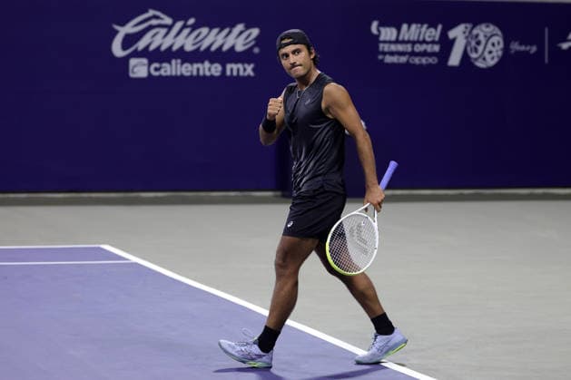 LOS CABOS TENNIS OPEN 2026 LOS CABOS TENNIS OPEN 2026 ALAN MAGADAN VS GARRETT JOHNS 25072026 LOS CABOS, MEXICO. Action photo of Alan Magadan of Mexico, during qualy game of the Los Cabos Tennis Open 2026 held at the Cabo Sports Complex in Baja California, Mexico. Foto de accion de Alan Magadan of Mexico, durante juego clasificatorio del Los Cabos Tennis Open 2026 celebrado en el Cabo Sports Complex de Baja California, Mexico. PHOTO BY IMAGENSHOP AGENCIA FOTOGRAFICA LOS CABOS BAJA CALIFORNIA MEXICO *** LOS CABOS TENNIS OPEN 2026 LOS CABOS TENNIS OPEN 2026 ALAN MAGADAN VS. GARRETT JOHNS 07 25 2026 LOS CABOS, MEXICO Action photo of Alan Magadan of Mexico during a qualifying match at the 2026 Los Cabos Tennis Open held at the Cabo Sports Complex in Baja California, Mexico Action photo of Alan Magadan of Mexico, during a qualifying match at the 2026 Los Cabos Tennis Open held at the Cabo Sports Complex in Baja California, Mexico PHOTO BY IMAGENSHOP PHOTO AGENCY LOS CABOS BAJA CALIFORNIA MEXICO Copyright: xIMAGENSHOPxAGENCIAxFOTOGRAFICAx
