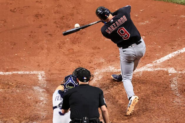 July 25, 2026, St. Petersburg, Florida, USA: Cleveland Guardians first baseman Kyle Manzardo (9) fouls off a pitch during an MLB, Baseball Herren, USA game against the Tampa Bay Rays on July 25, 2026 at Tropicana Field. The Rays beat the Guardians 3-0. St. Petersburg USA - ZUMAh180 20260725_zsp_h180_030 Copyright: xKimxHukarix