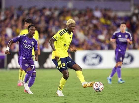 July 25, 2026, Orlando, Florida, USA: Nashville SC defense MAXWELL WOLEDZI (3) passes the ball during a match against Orlando City SC. Orlando City SC hosted Nashville SC at Inter.Co Stadium in Orlando, FL. Orlando USA - ZUMAm299 20260725_znp_m299_033 Copyright: xTaylorxMcFeex